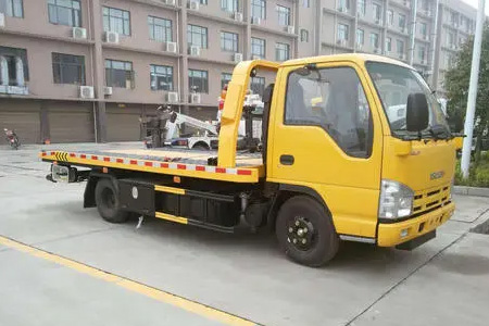 郑州拖车电话_高速公路救援拖 24小时汽车维修救援服务